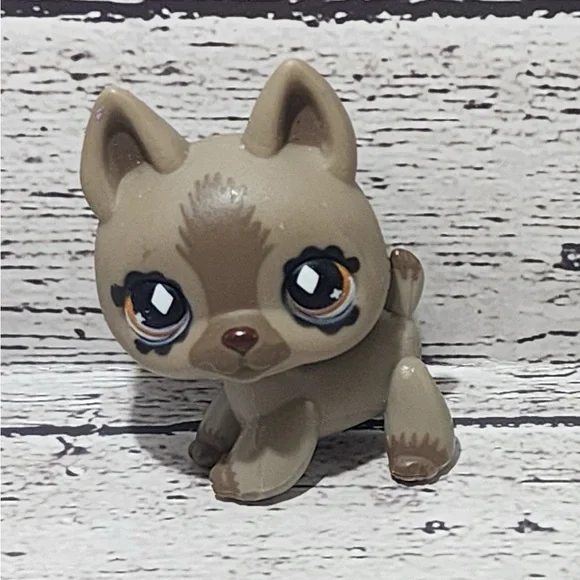 LPS Littlest Pet Shop #491 German Shepherd Dog Brown Eyes Authentic - Picture 1 of 3